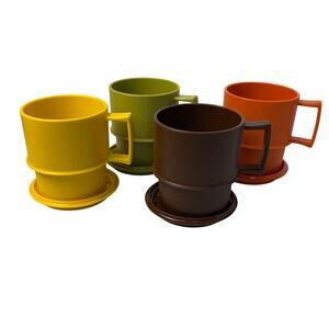 NIB VTG Tupperware autumn harvest mug set with lids. 1312, 1313. Never used